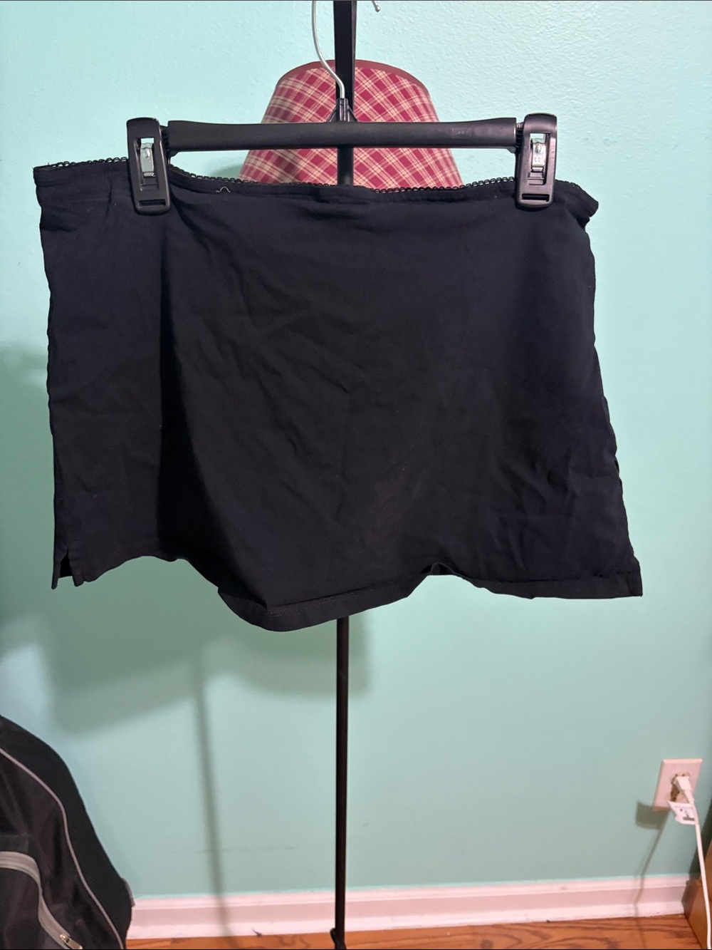 Black Skort